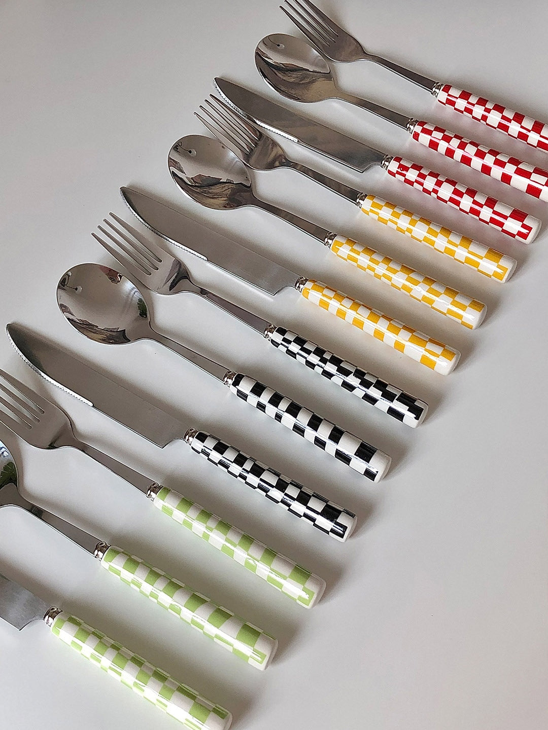 CHECKERED stainless steel cutlery set