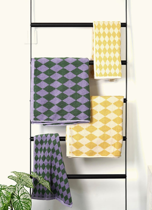 DIAMOND checkered beach towel