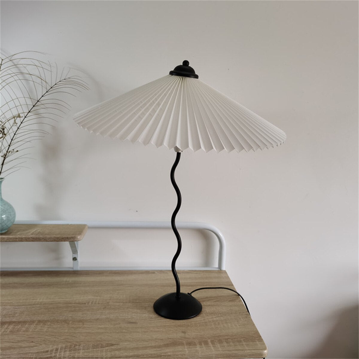 UMBRELLA Large Shade Pleated Table Lamp